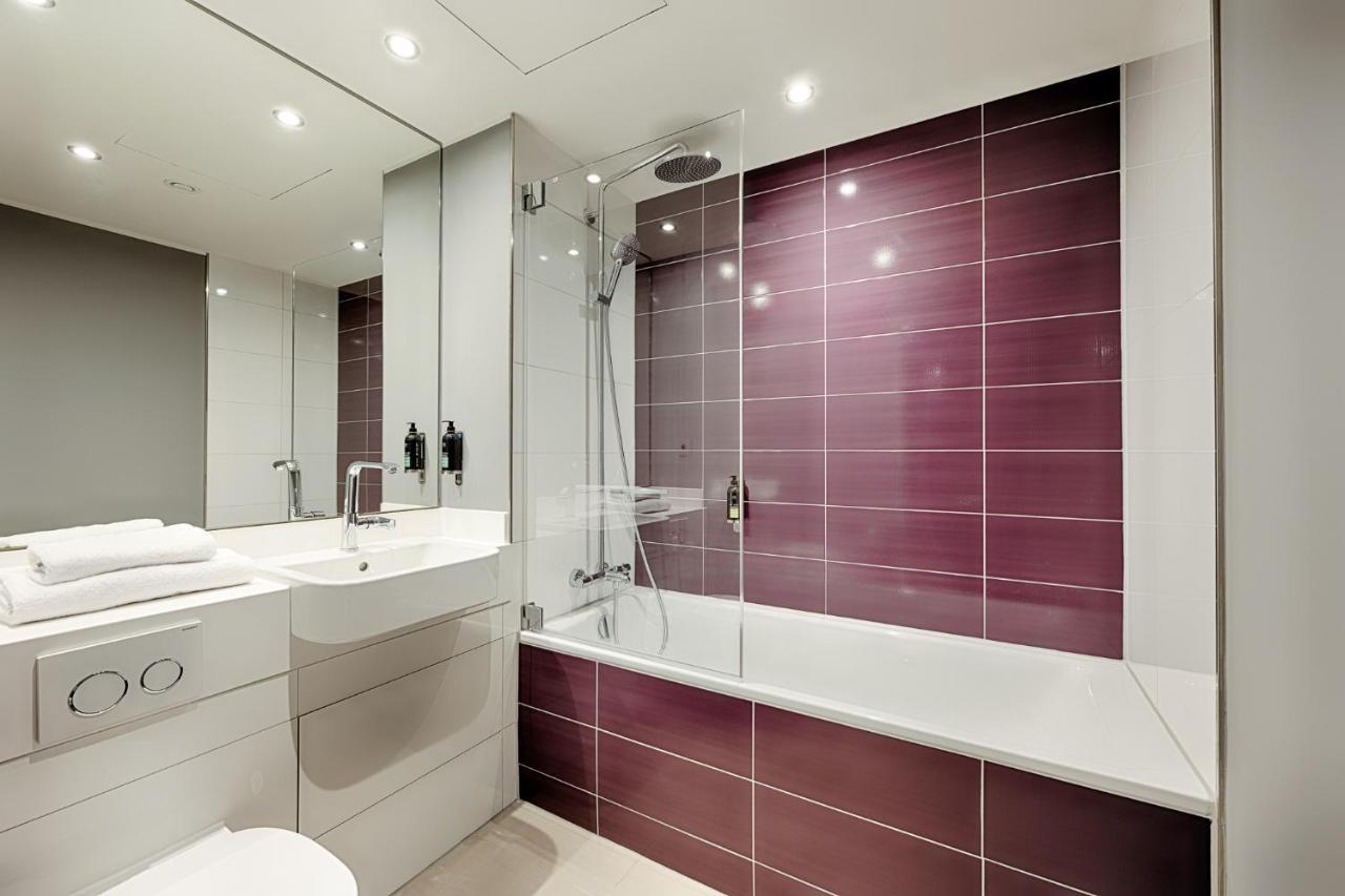Premier Inn Hamburg City Klostertor Bagian luar foto