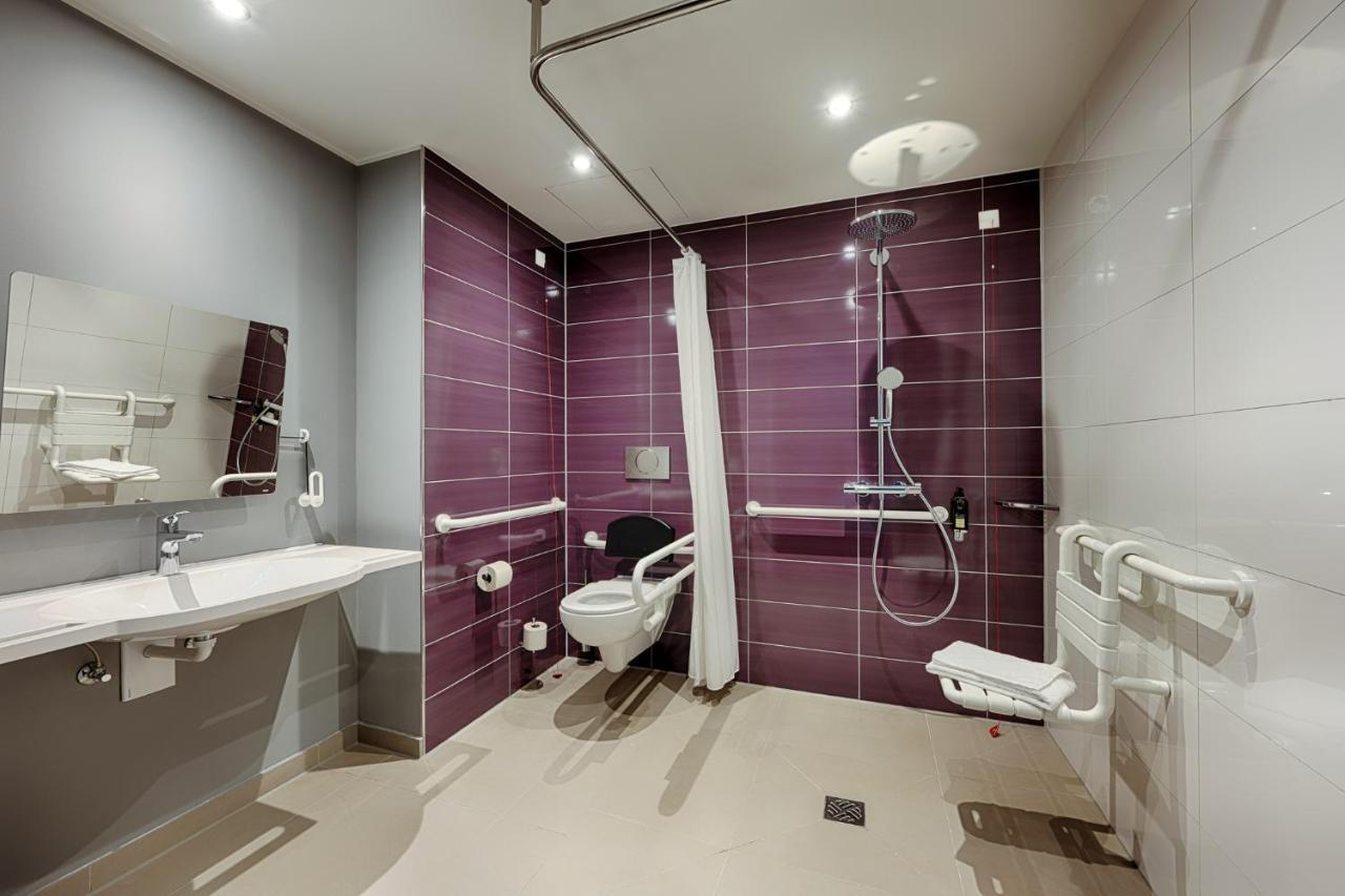 Premier Inn Hamburg City Klostertor Bagian luar foto