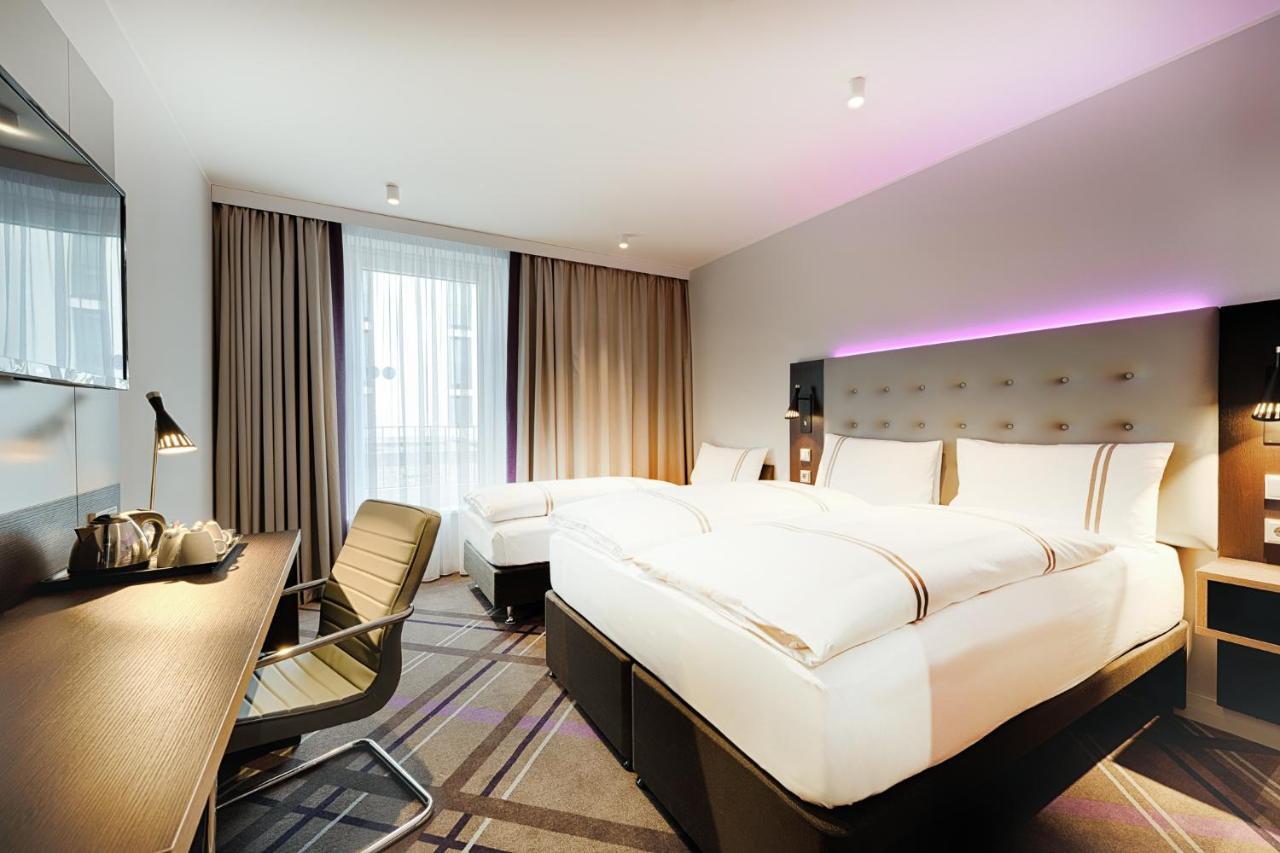 Premier Inn Hamburg City Klostertor Bagian luar foto
