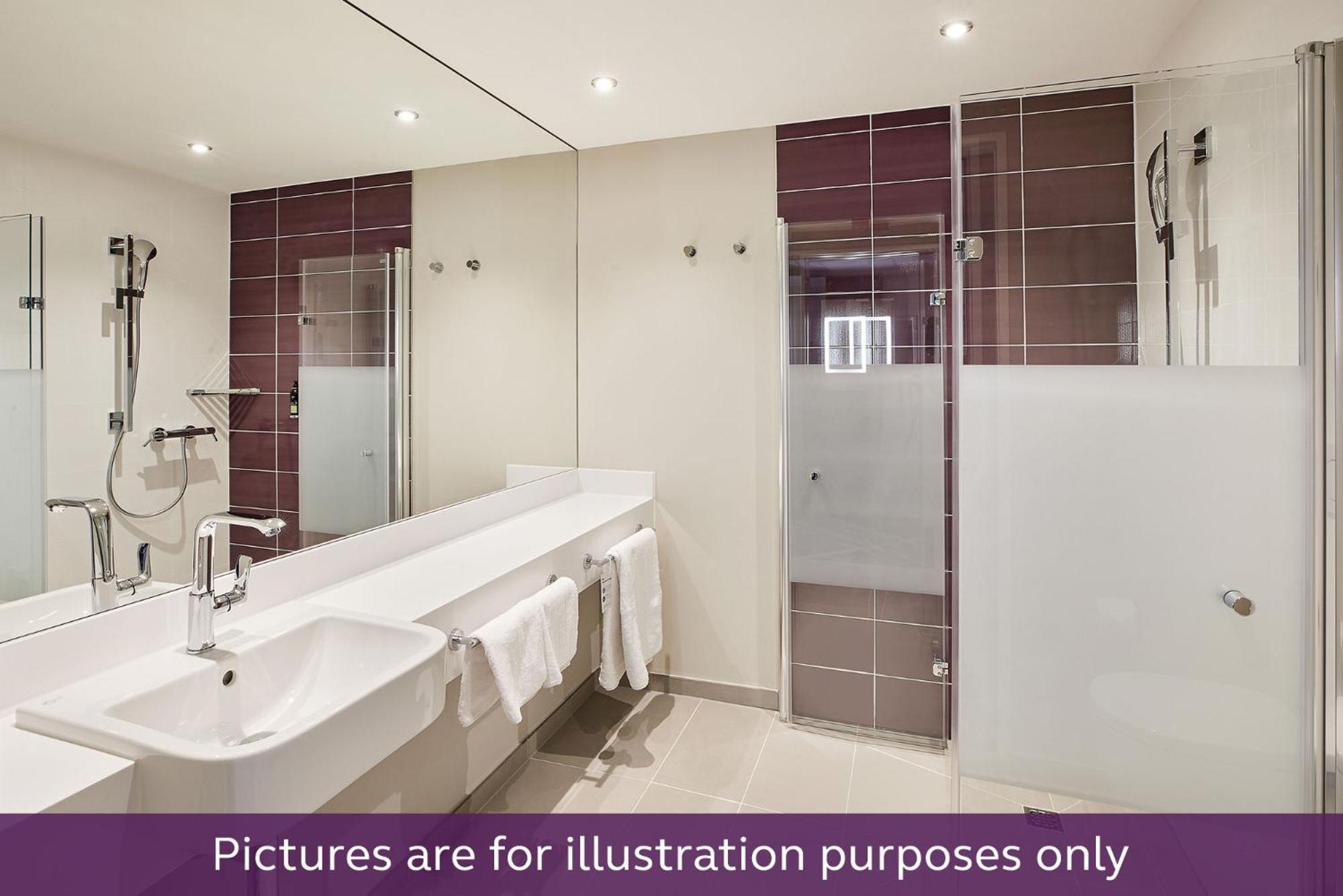 Premier Inn Hamburg City Klostertor Bagian luar foto