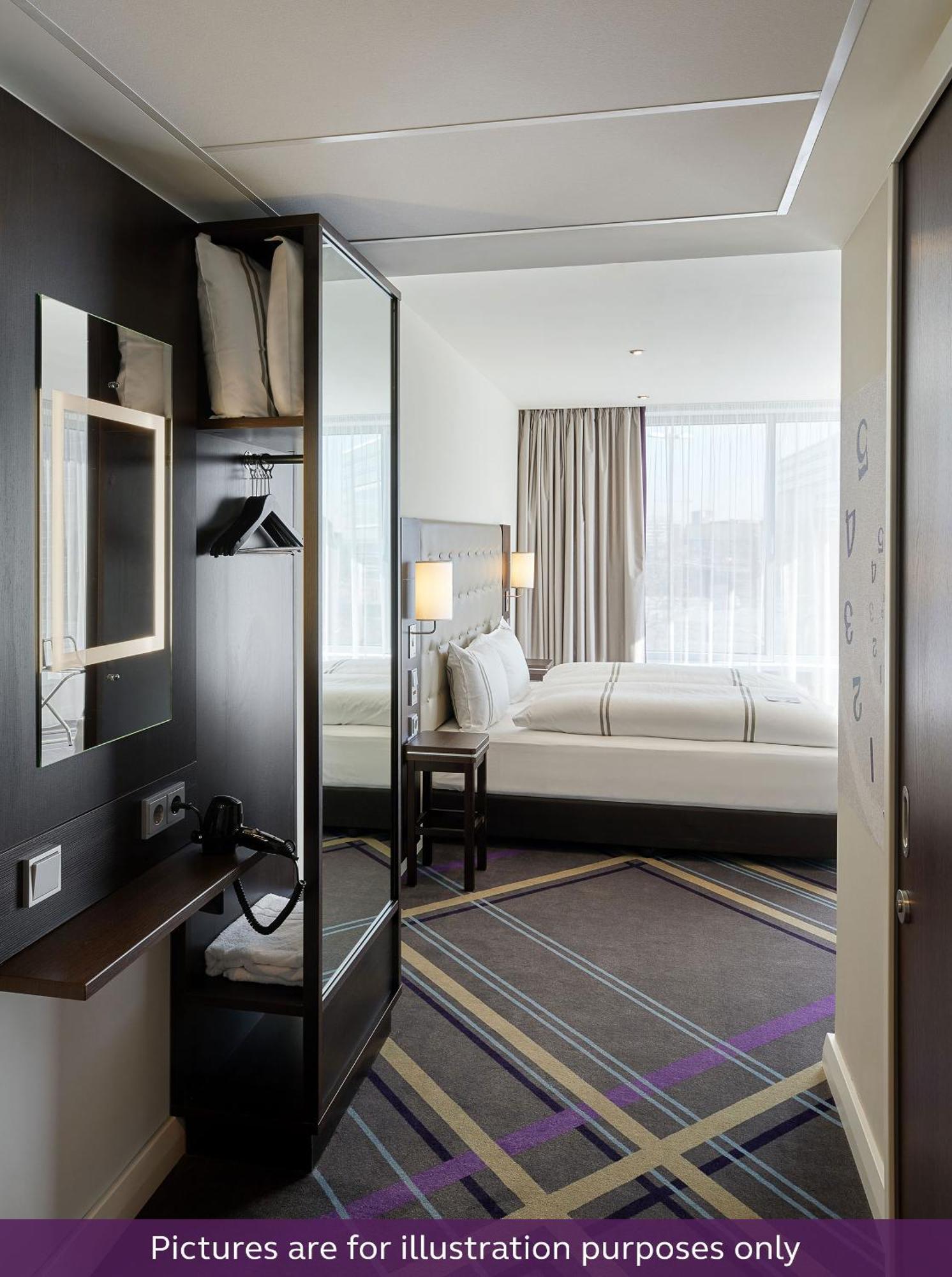 Premier Inn Hamburg City Klostertor Bagian luar foto